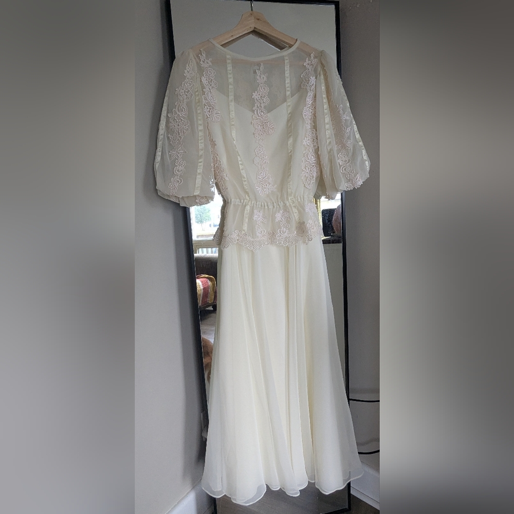 Stunning Two Peice Late 60s Early 70s Wedding Dress Set